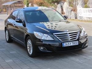 HYUNDAI Genesis - Vista 4