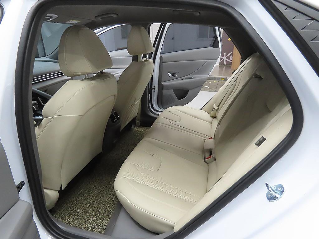 HYUNDAI Avante 2025 Blanco - Importación desde Corea - HF Imports Iquique - Foto 10