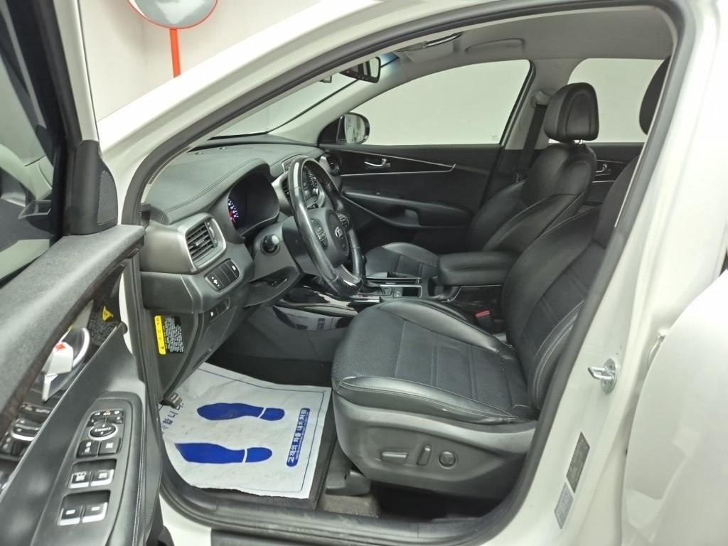KIA Sorento - Vista 11