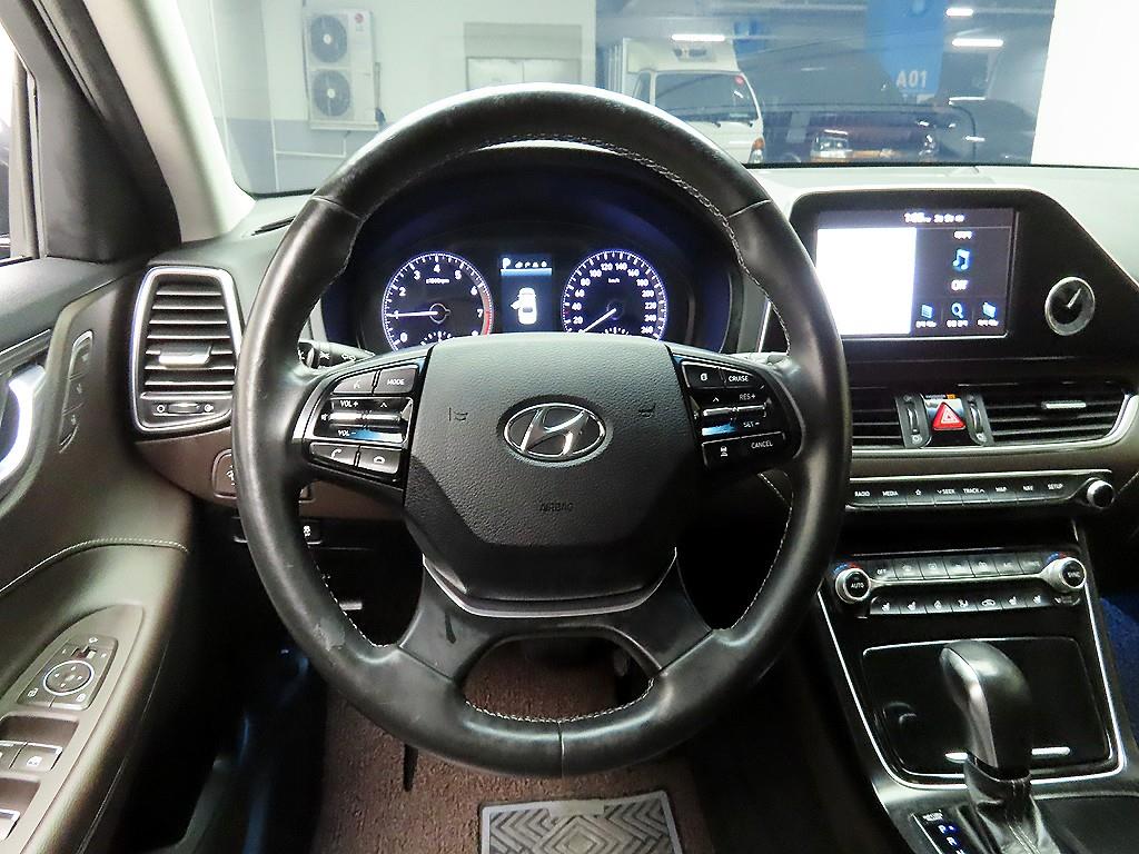 HYUNDAI Grandeur - Vista 7