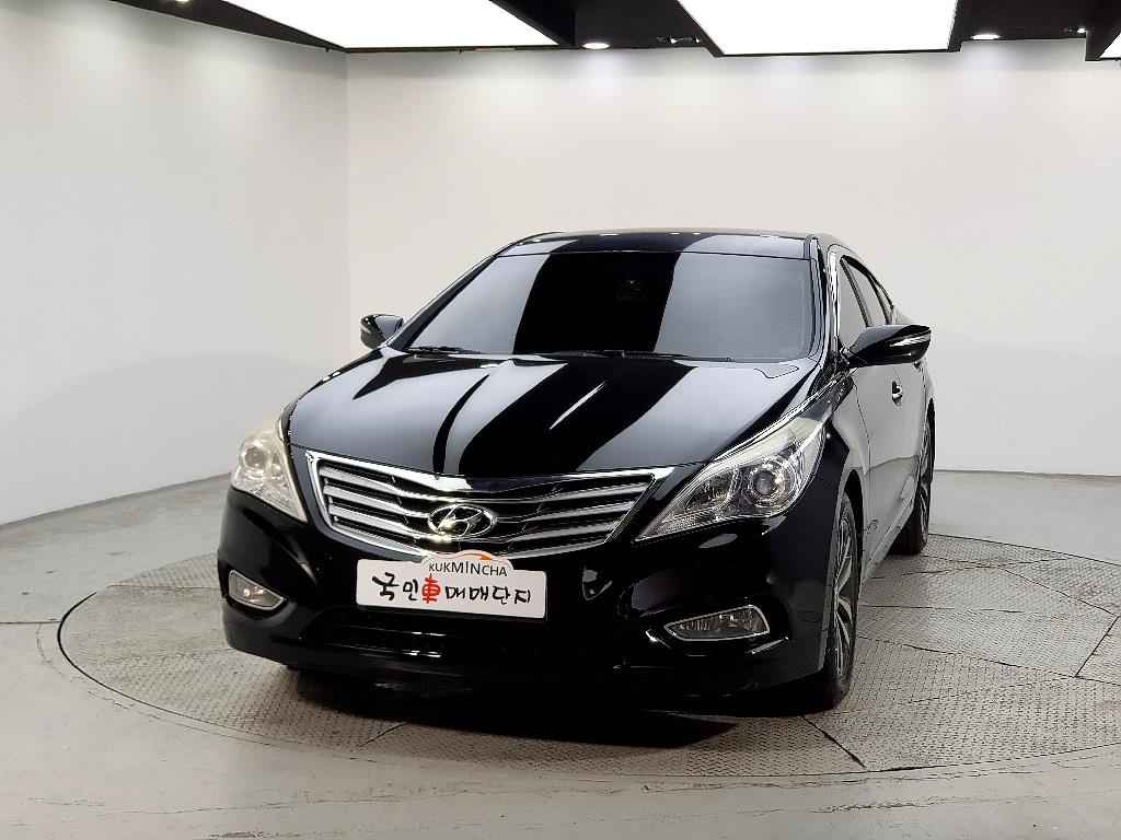 HYUNDAI Grandeur - Vista 2