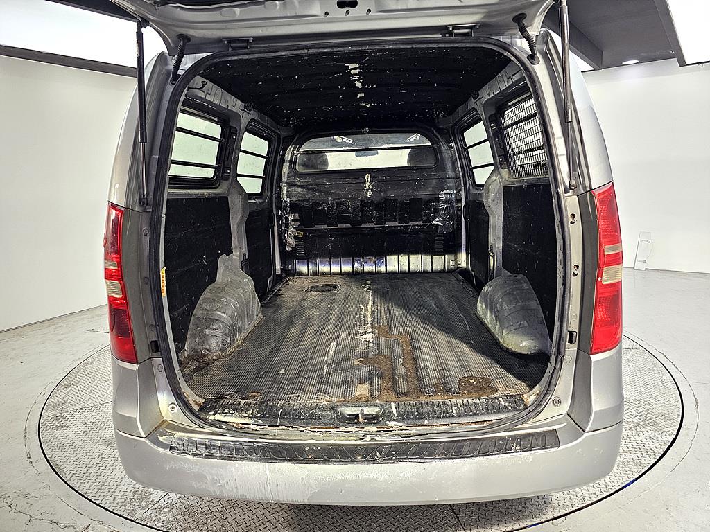 HYUNDAI Starex 2011 Plateado - Importación desde Corea - HF Imports Iquique - Foto 18