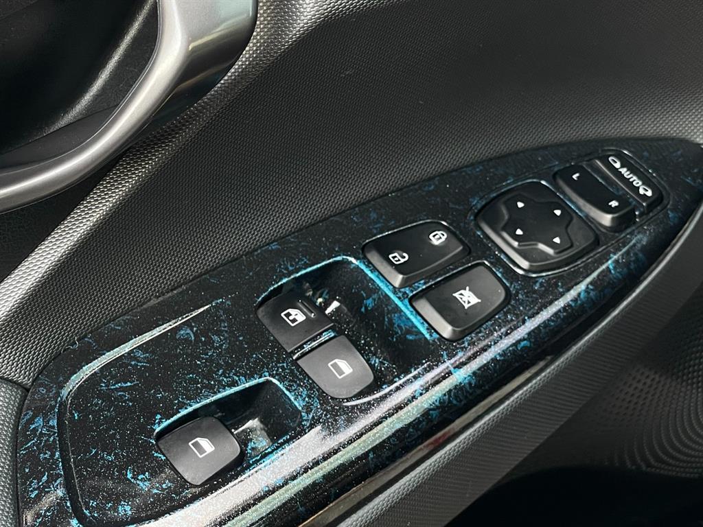 HYUNDAI Veloster 2018 Blanco - Importación desde Corea - HF Imports Iquique - Foto 14