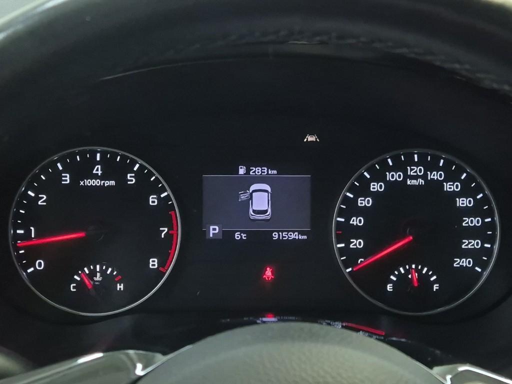 KIA Seltos - Vista 6