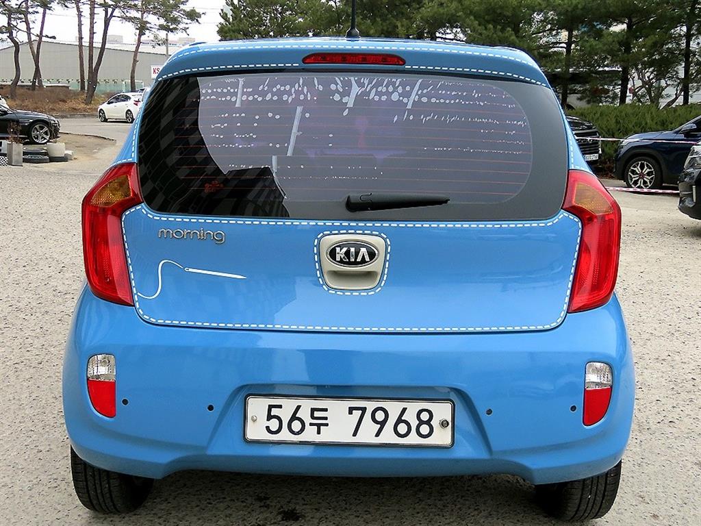 KIA Morning - Vista 4