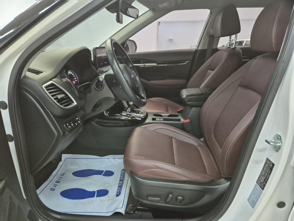 KIA Seltos - Vista 9