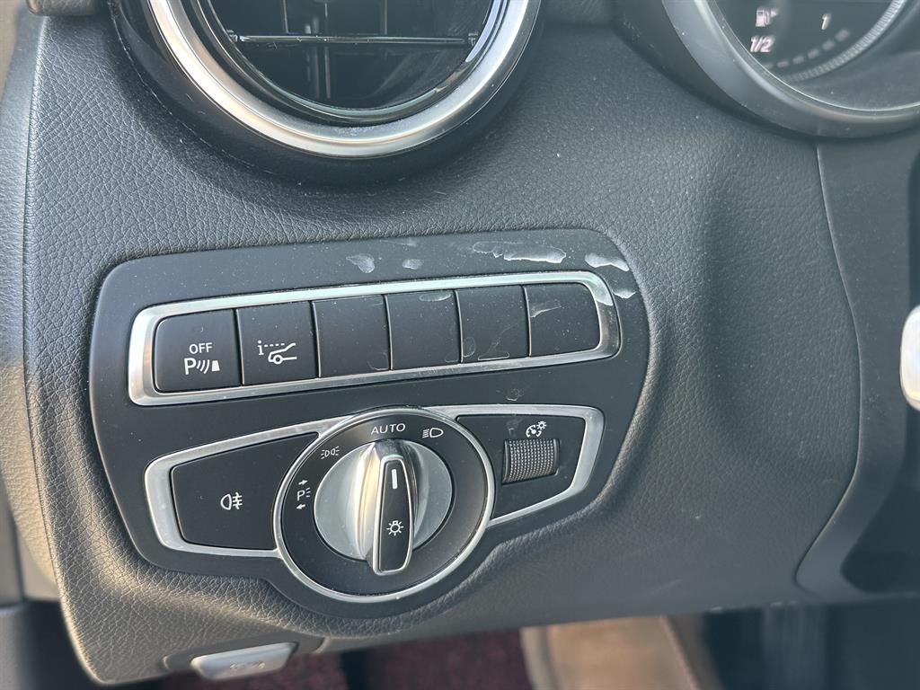 Mercedes Benz C Class - Vista 11