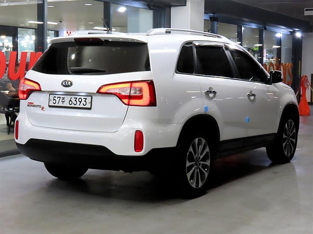 KIA Sorento - Vista 4