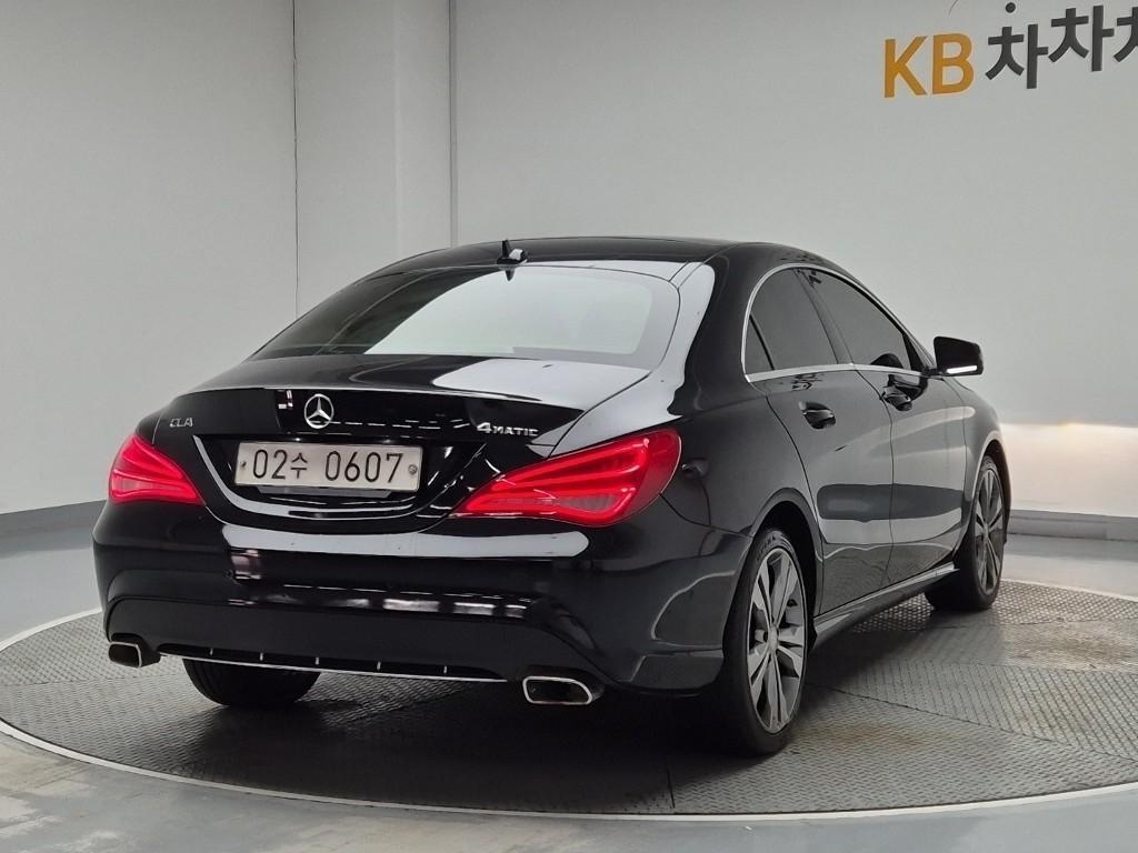 Mercedes Benz CLA Class - Vista 4
