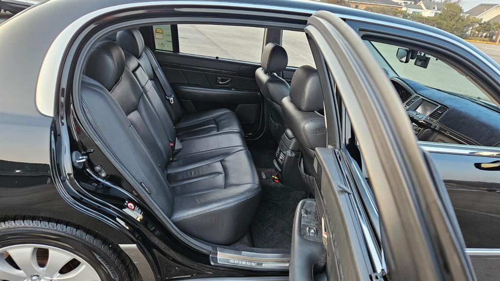 KIA Opirus - Vista 11