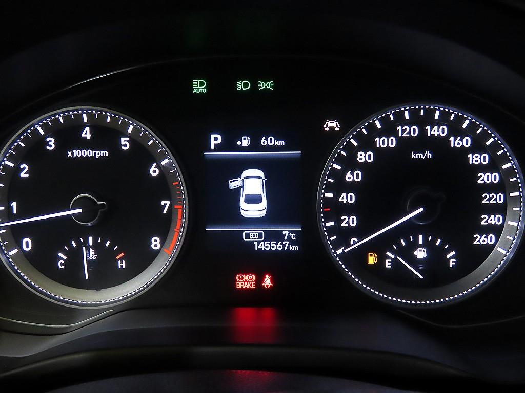 HYUNDAI Grandeur - Vista 9