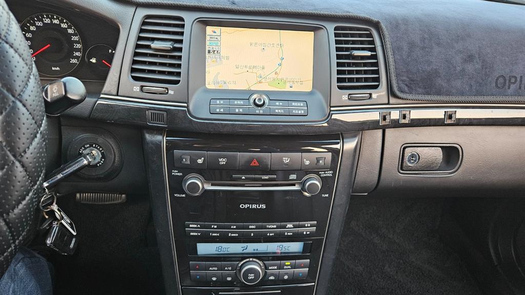 KIA Opirus 2007 Negro - Importación desde Corea - HF Imports Iquique - Foto 17