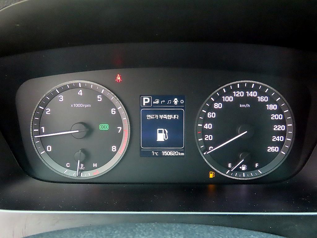 HYUNDAI Sonata - Vista 9