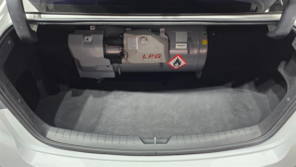 HYUNDAI Sonata 2018 Blanco - Importación desde Corea - HF Imports Iquique - Foto 20