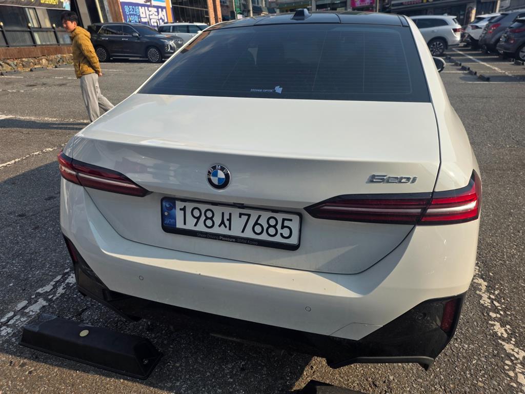 BMW 5 Series - Vista 4