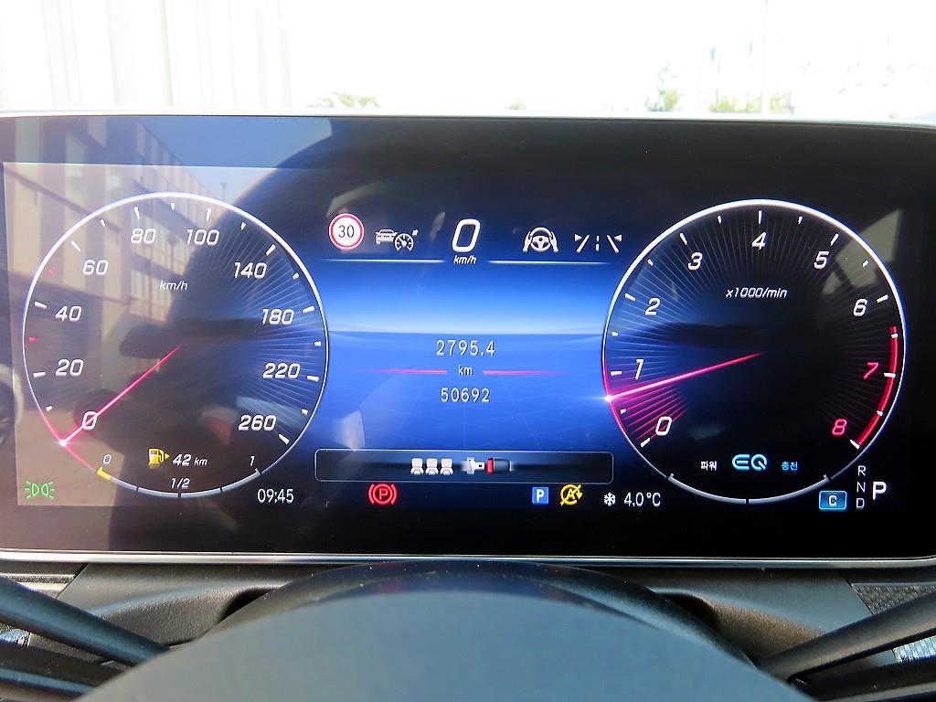 Mercedes Benz C Class - Vista 9