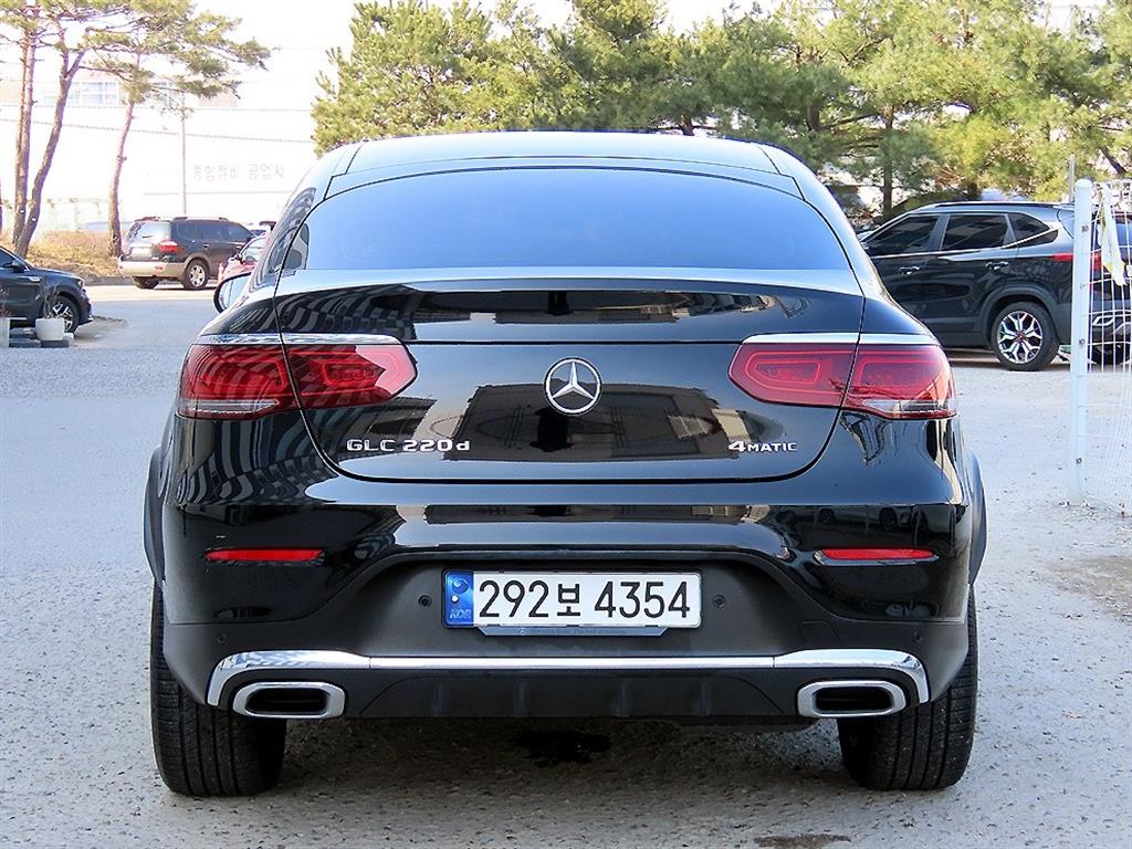 Mercedes Benz GLC Class - Vista 4