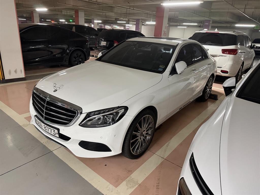 Mercedes Benz C Class 2015 Blanco - Importación desde Corea - HF Imports Iquique - Foto 1