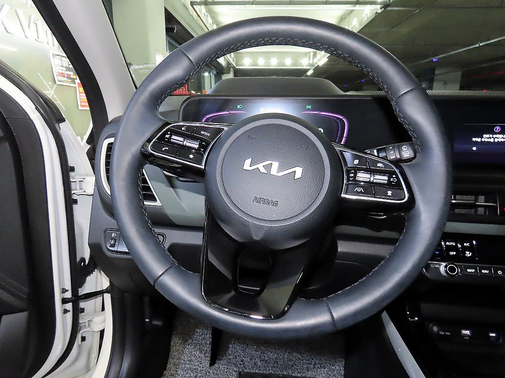 KIA Seltos - Vista 8