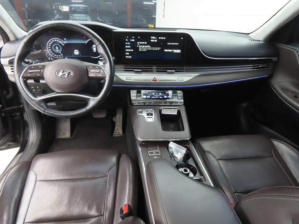HYUNDAI Grandeur - Vista 7