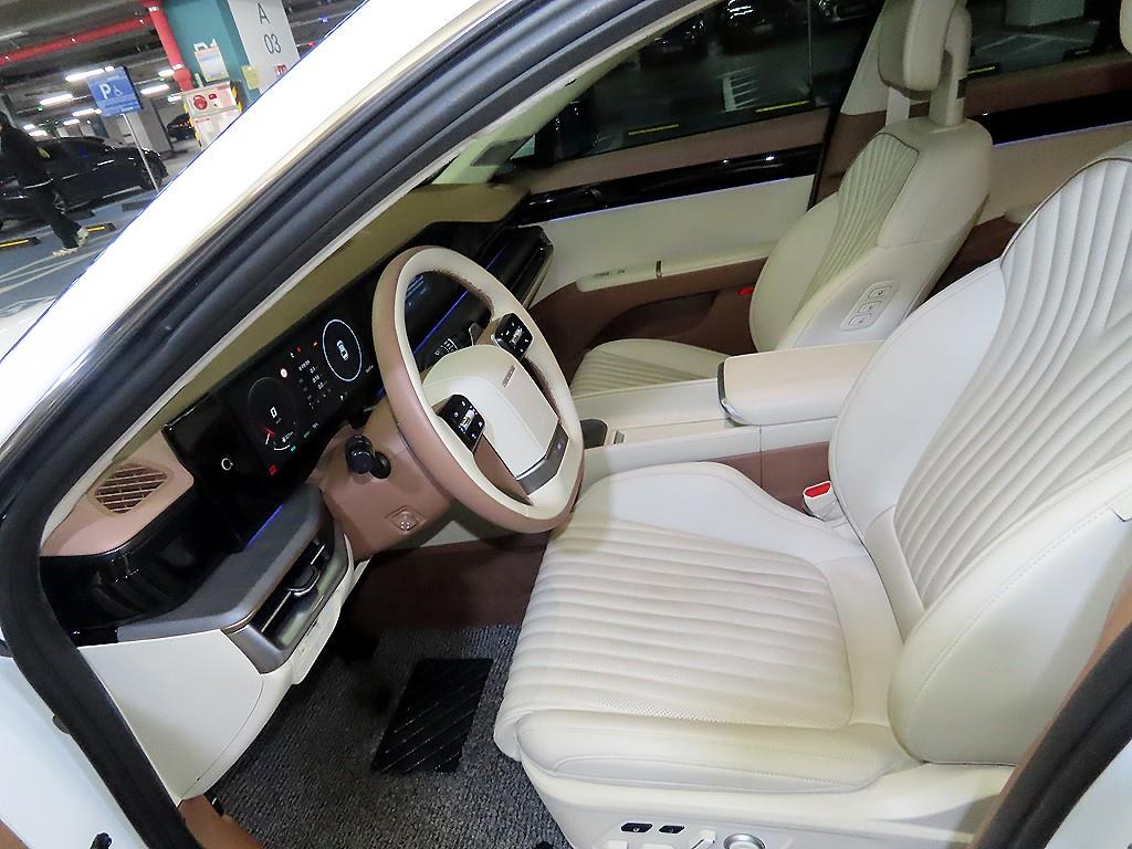 HYUNDAI Grandeur - Vista 6