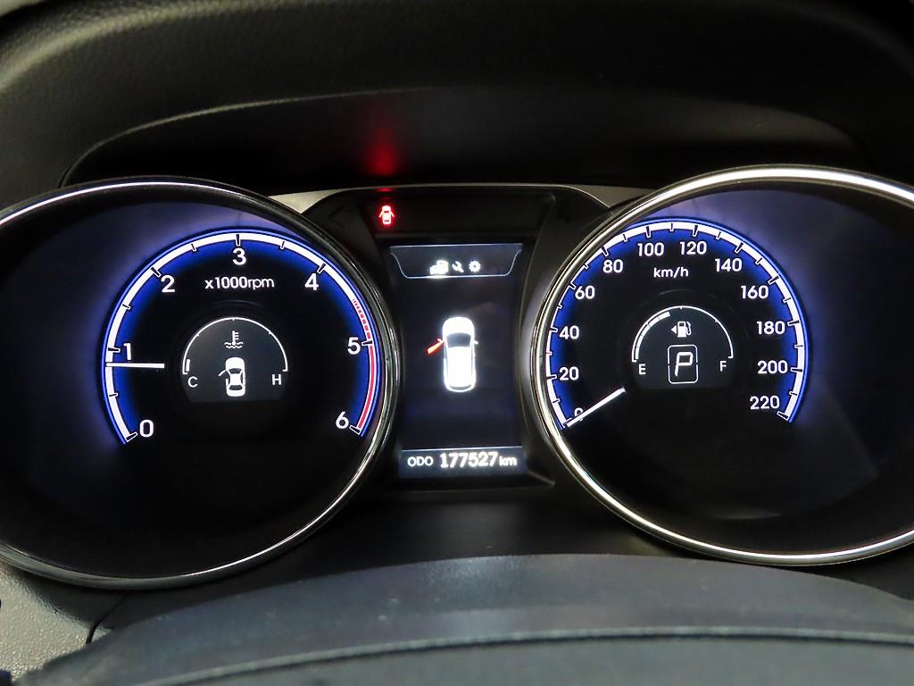 HYUNDAI Tucson - Vista 5