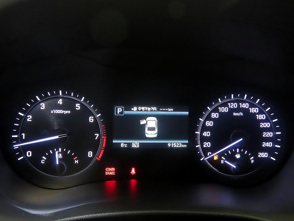 Genesis G80 - Vista 9