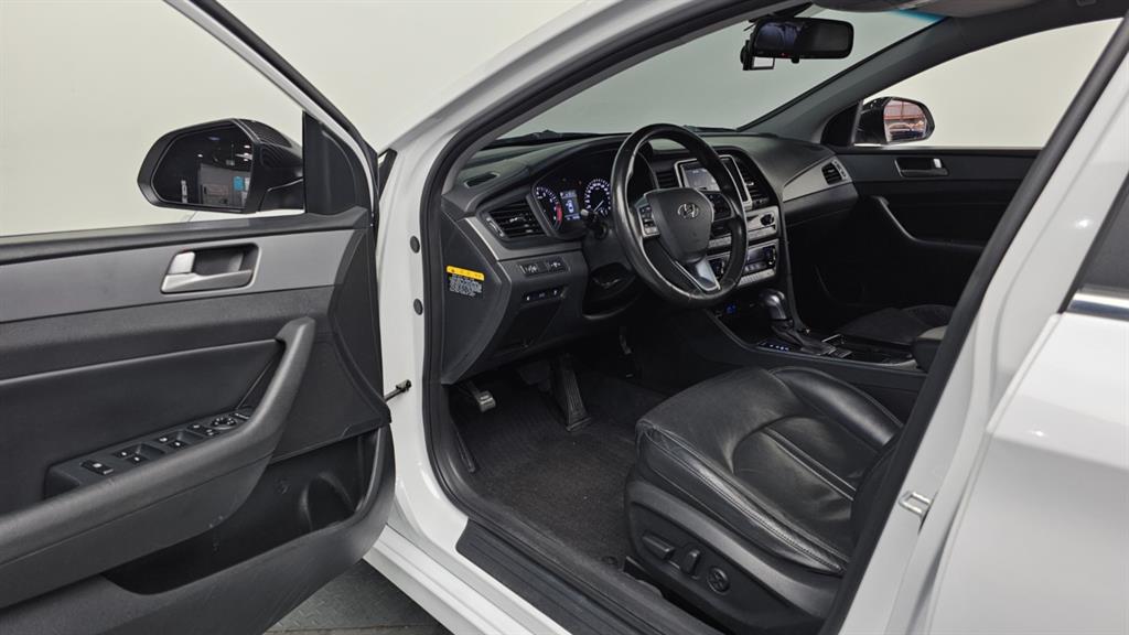 HYUNDAI Sonata - Vista 10