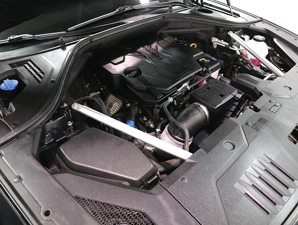 Genesis GV70 - Vista 6