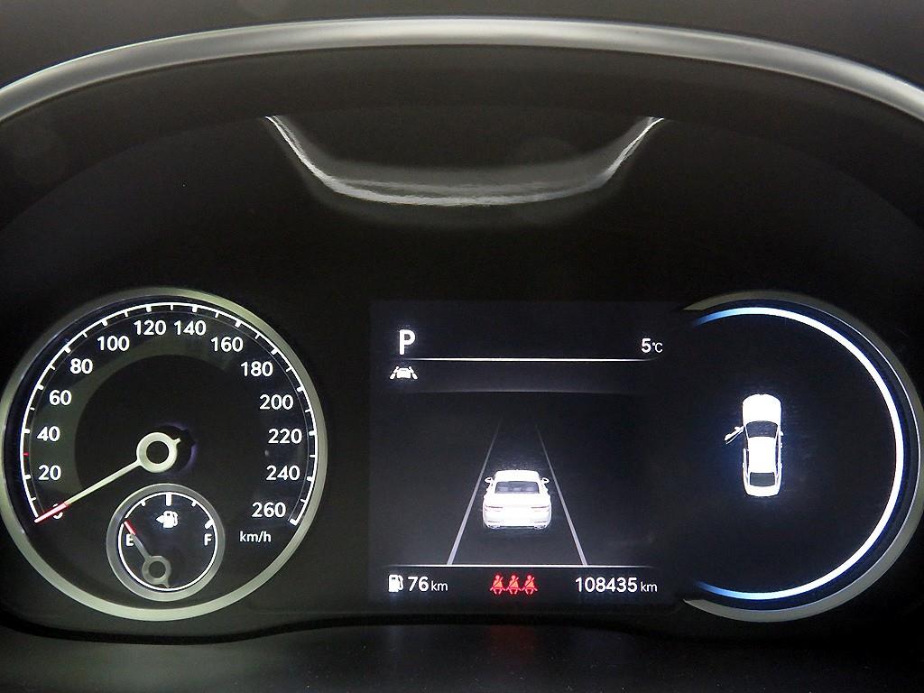 Genesis G80 - Vista 12