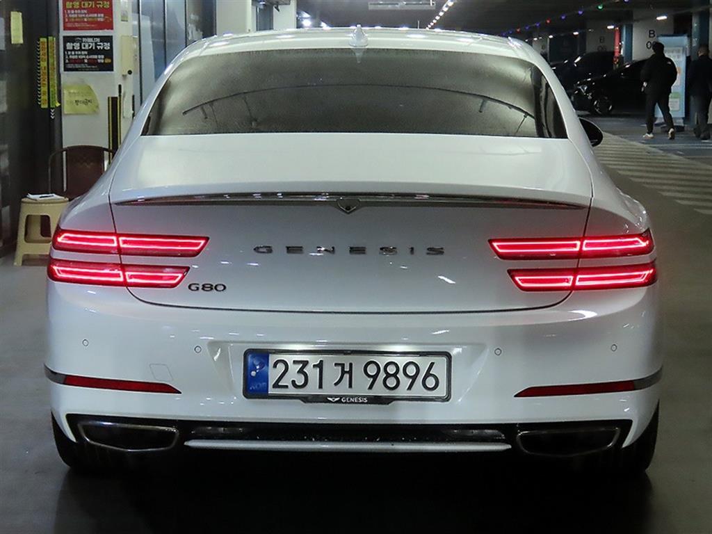 Genesis G80 - Vista 5