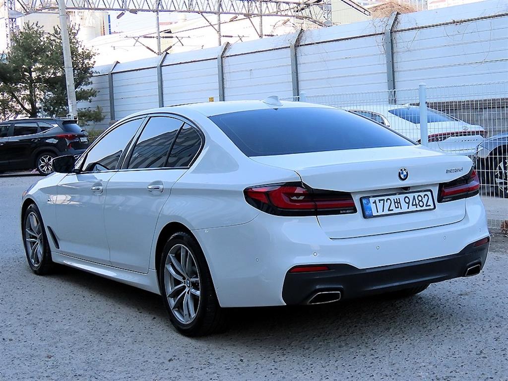 BMW 5 Series - Vista 3