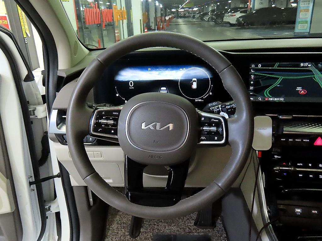 KIA Carnival 2023 the color of pearl - Importación desde Corea - HF Imports Iquique - Foto 15