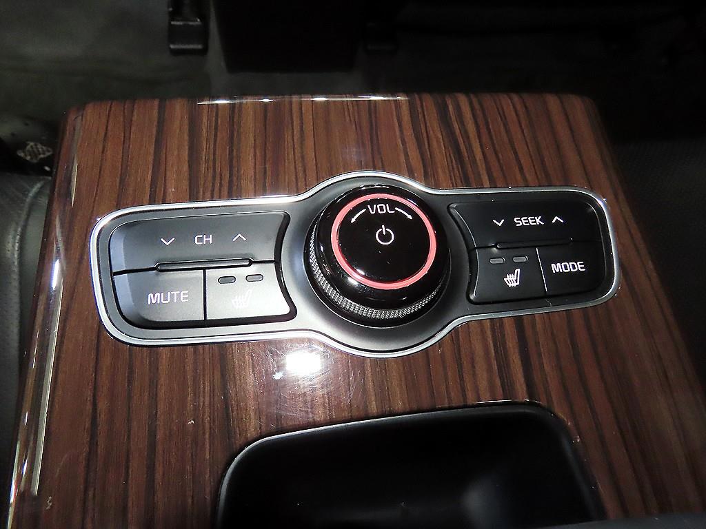 KIA K7 2015 Negro - Importación desde Corea - HF Imports Iquique - Foto 15