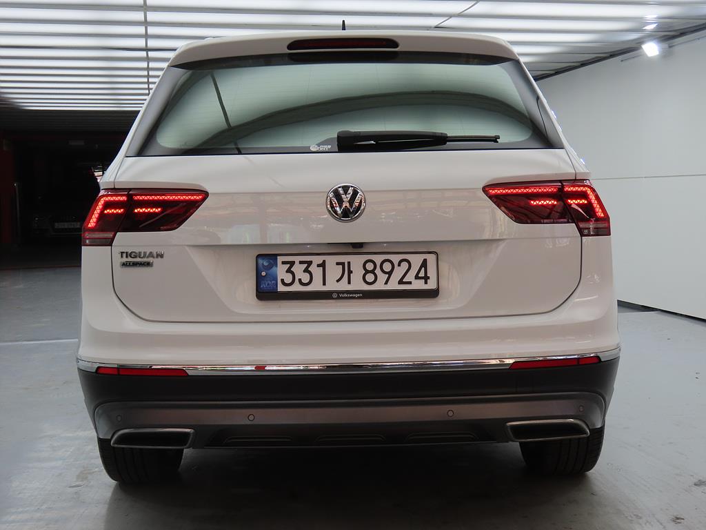 Volkswagen Tiguan - Vista 4