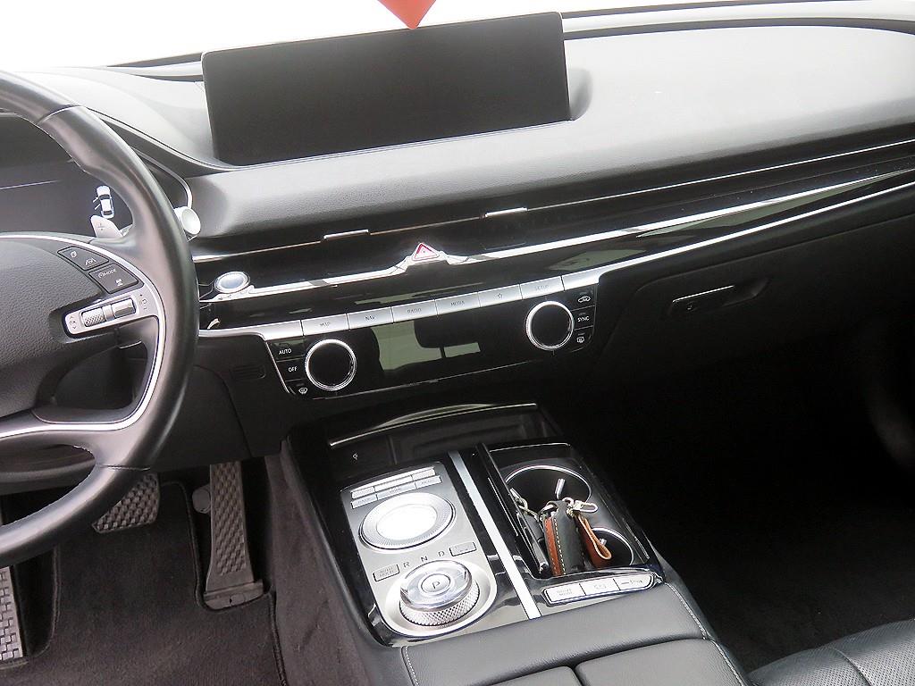 Genesis G80 - Vista 12