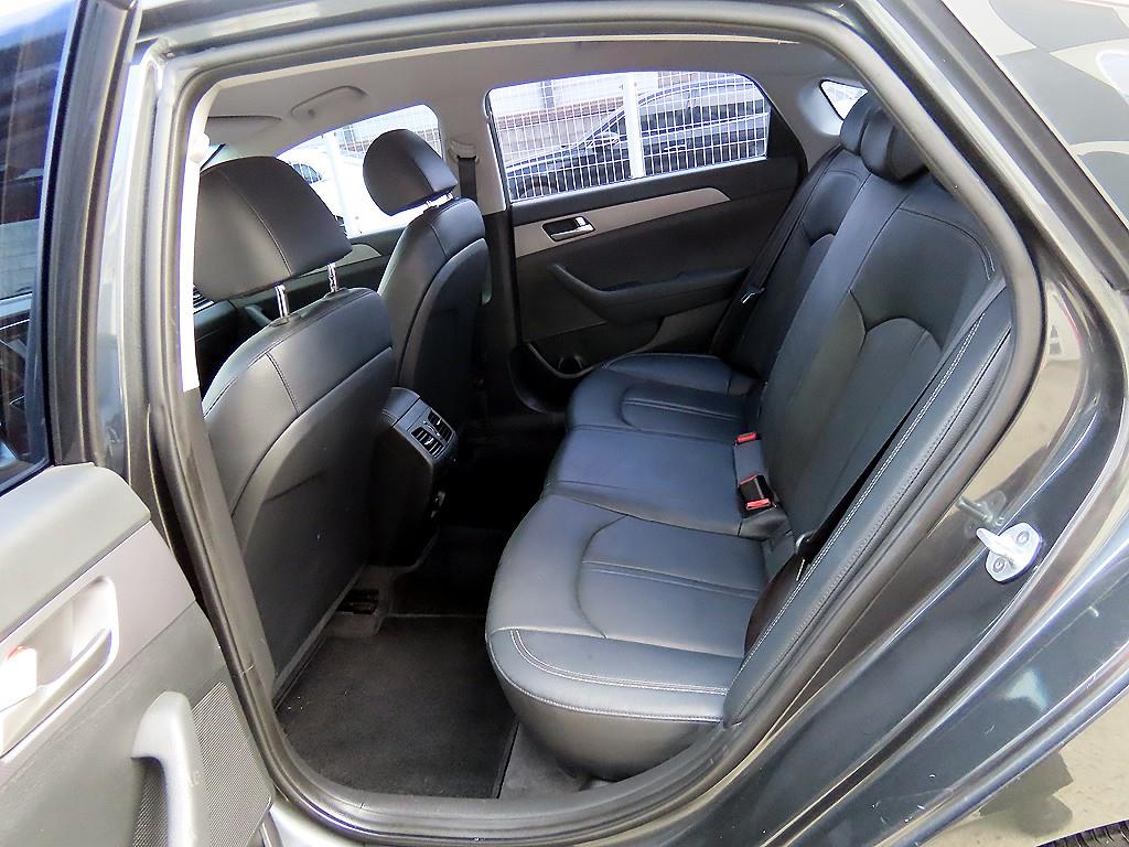 HYUNDAI Sonata - Vista 6