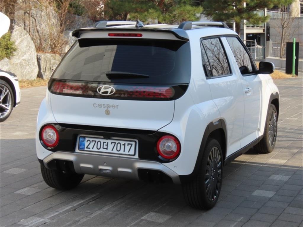 HYUNDAI Casper - Vista 5