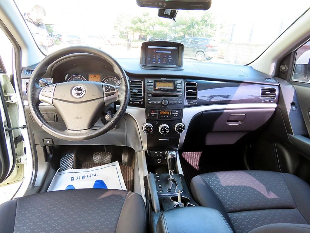 Ssangyong Korando - Vista 7