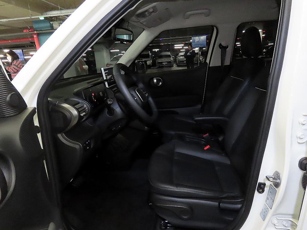 HYUNDAI Casper - Vista 6