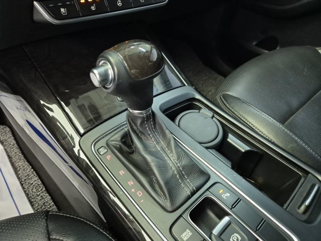 KIA Sorento - Vista 8