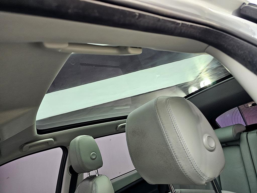 Land Rover Discovery Sports - Vista 12