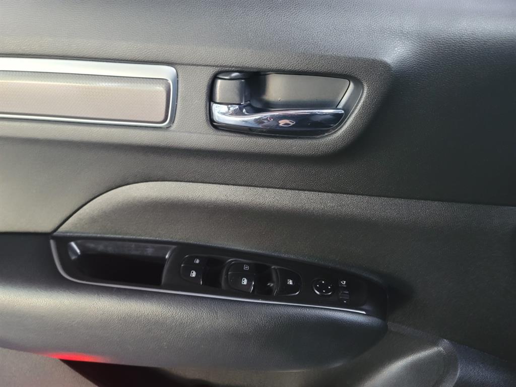 SAMSUNG QM6 - Vista 8