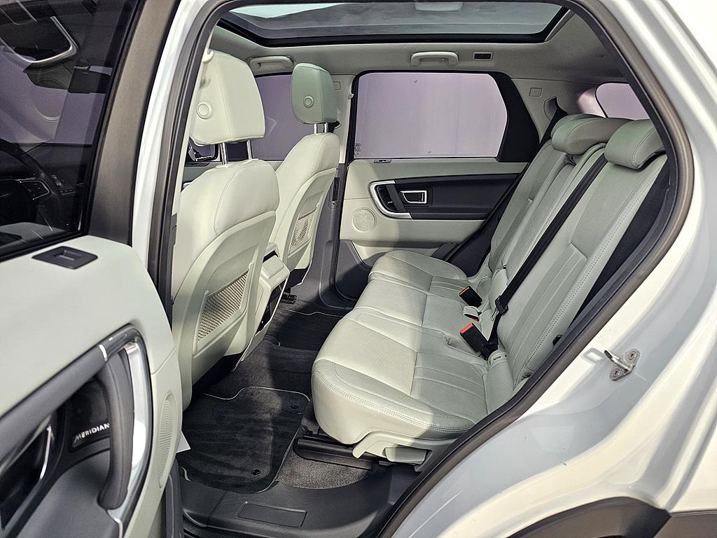 Land Rover Discovery Sports - Vista 9