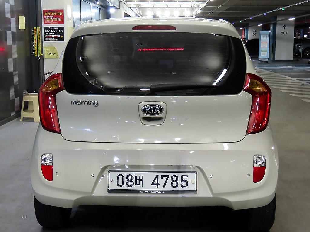 KIA Morning - Vista 5