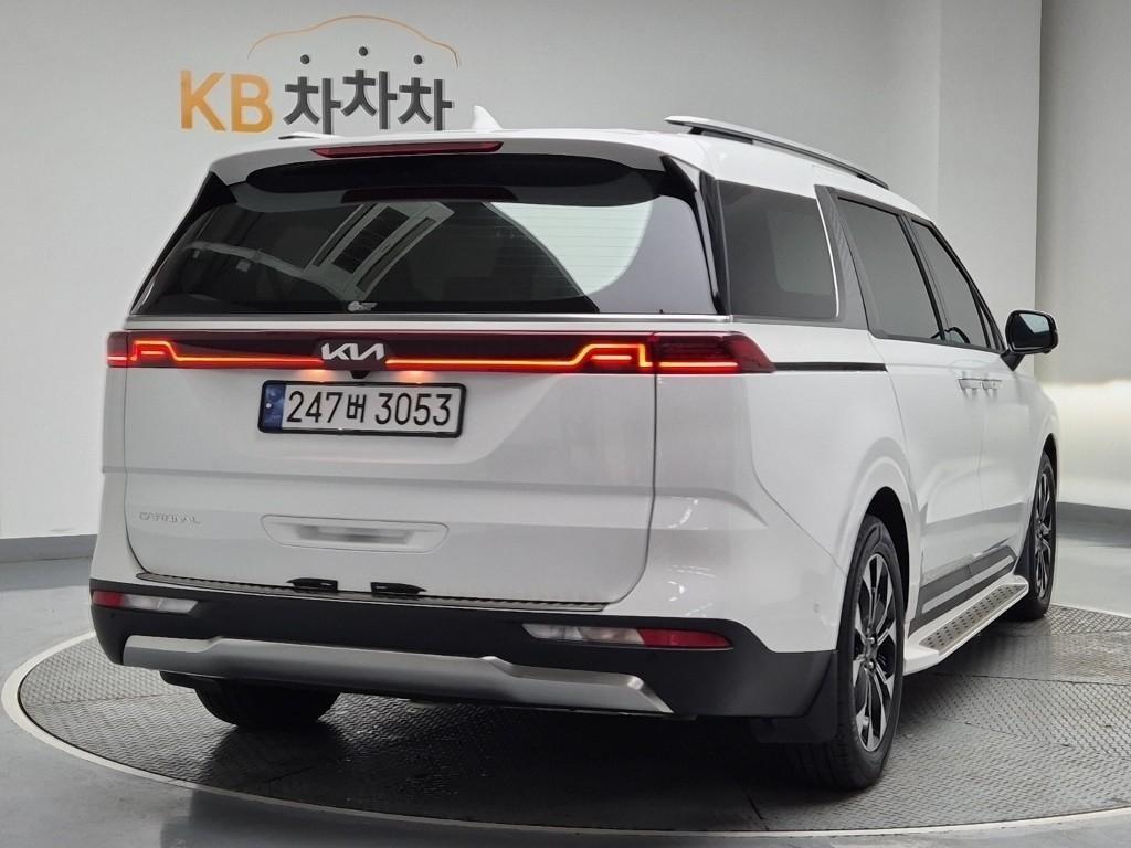 KIA Carnival - Vista 3