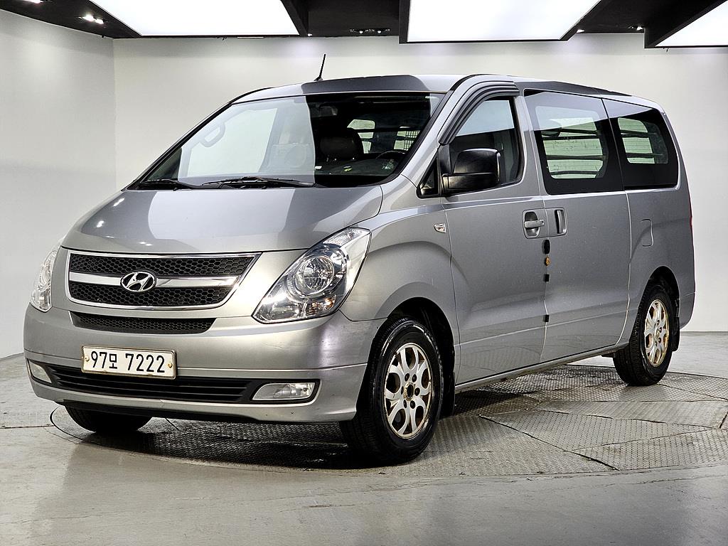 HYUNDAI Starex 2011 Plateado - Importación desde Corea - HF Imports Iquique - Foto 1