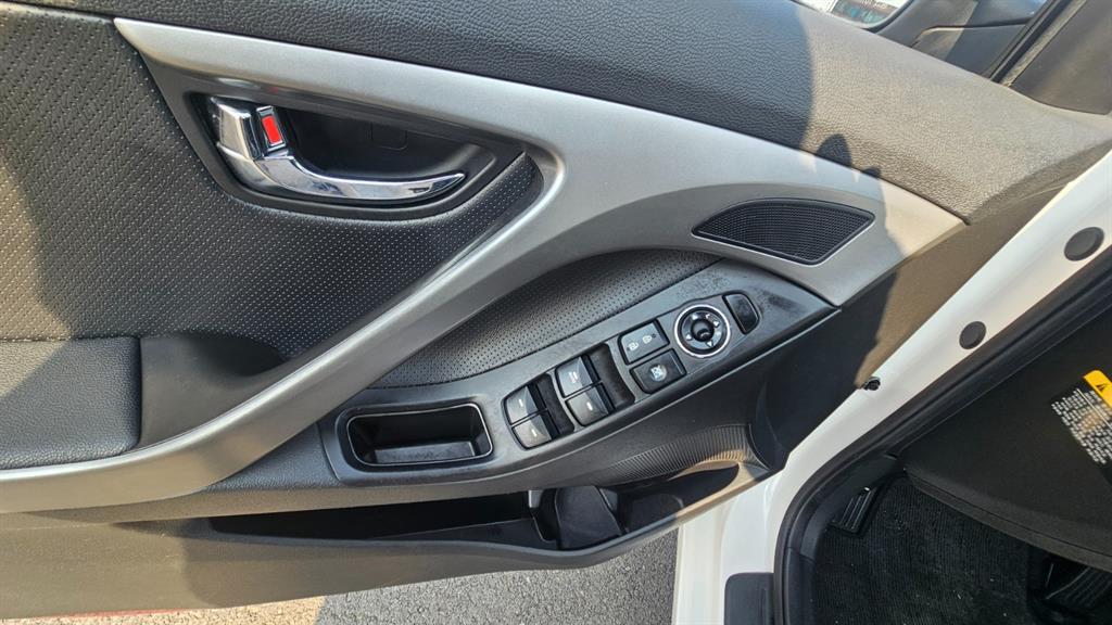 HYUNDAI Avante 2013 Blanco - Importación desde Corea - HF Imports Iquique - Foto 16