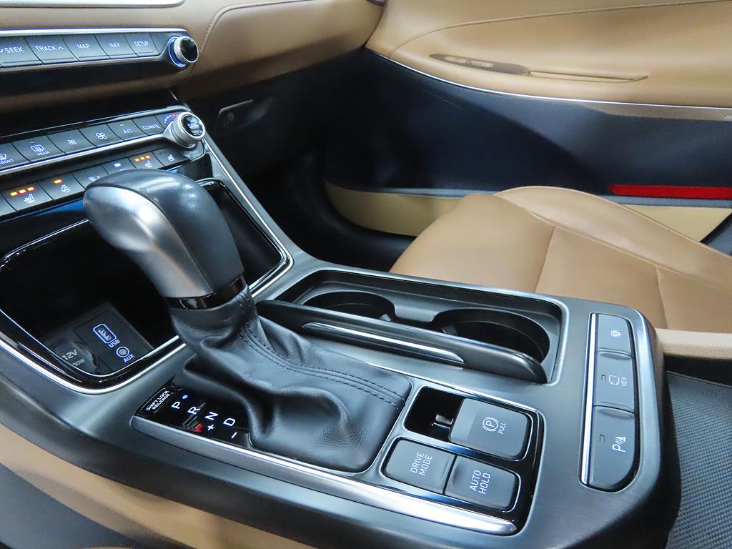 HYUNDAI Grandeur - Vista 11