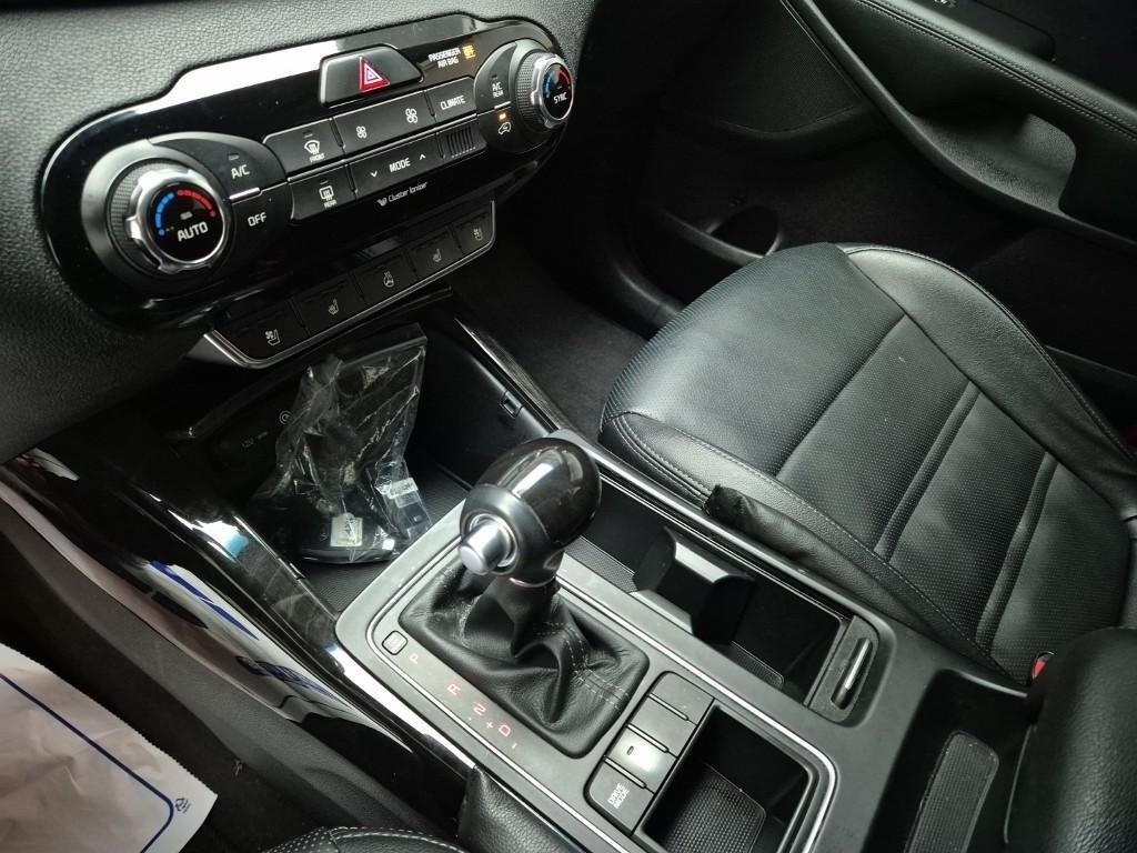 KIA Sorento - Vista 8